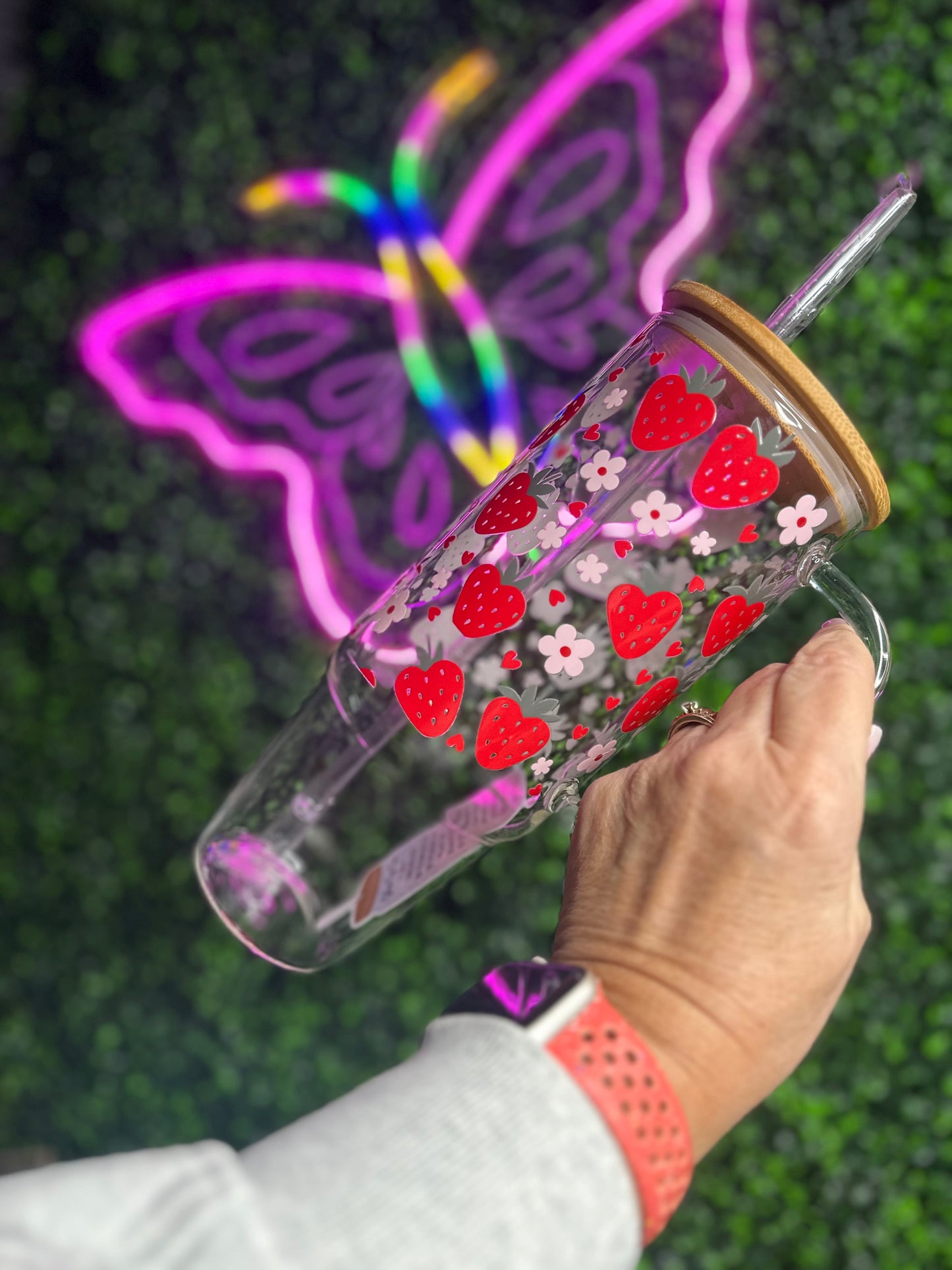 Strawberries 40oz glass cup with lid & straw