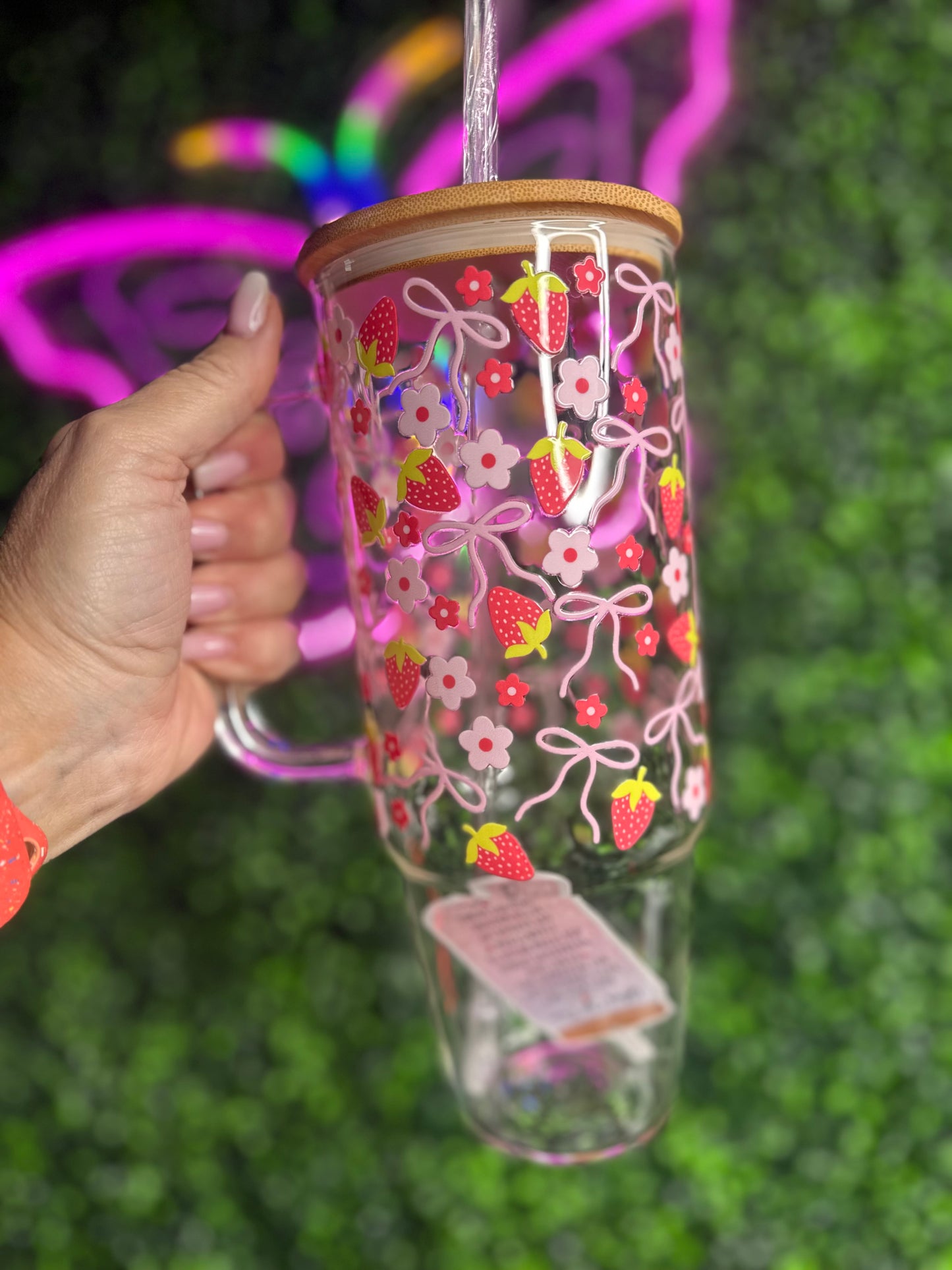 Strawberries & Bows 40oz glass cup with lid & straw