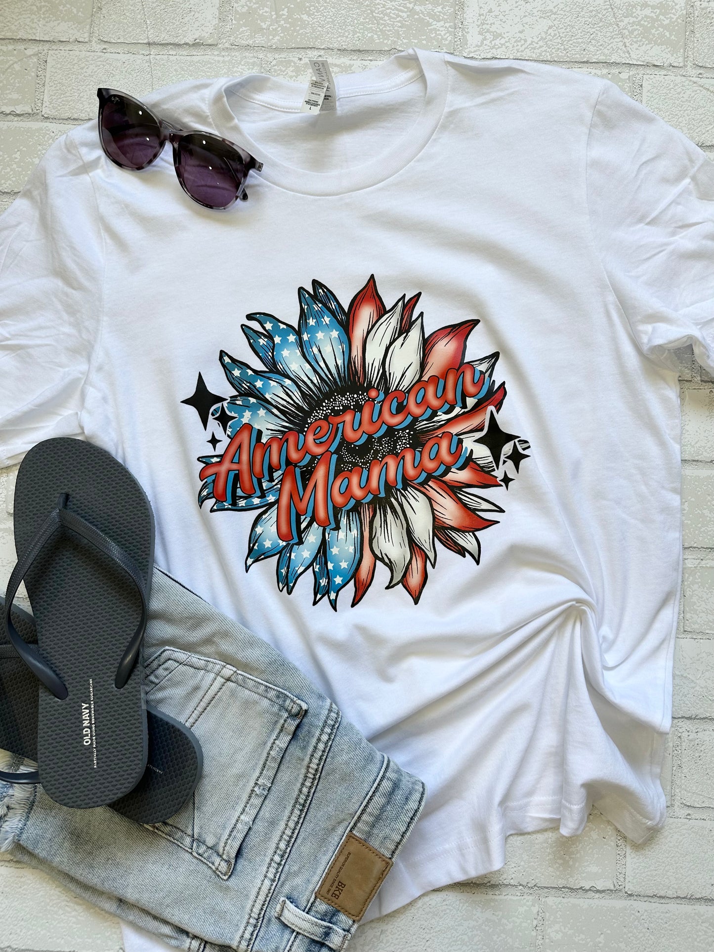 America Mama Tee - Willow Love Bug Designs