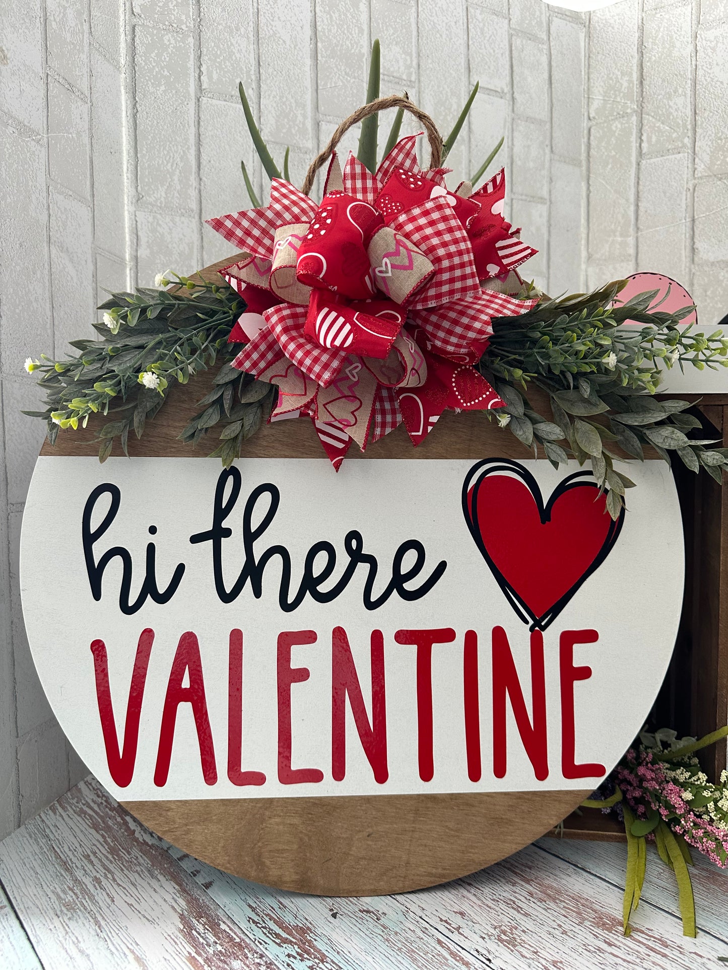 Hi There Valentine Door Hanger - Willow Love Bug Designs