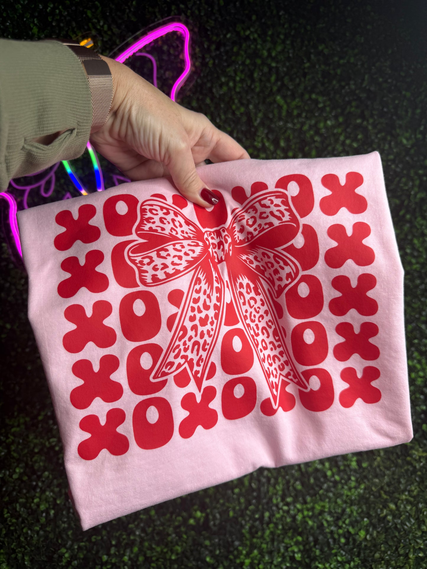 XOXO Croquet Bow heart Comforter Colors Tee