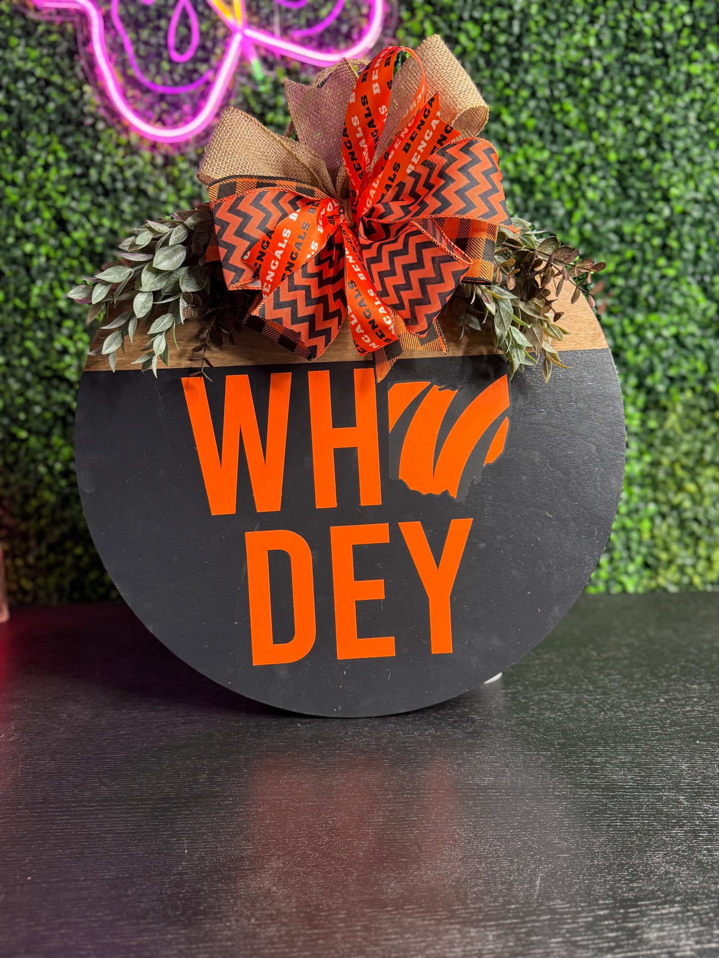 WHO DEY 18”Door Hanger