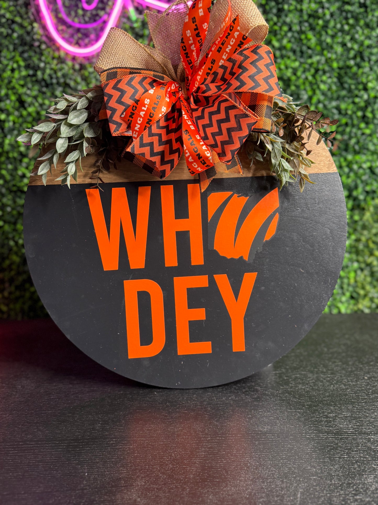 WHO DEY 18”Door Hanger