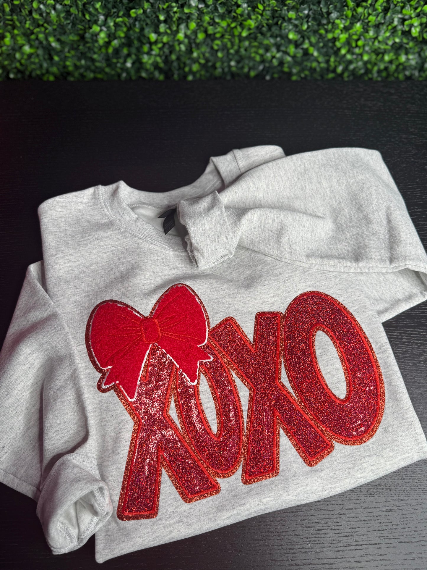XOXO Bow Sequins patch valentines Day Crewneck Sweatshirt