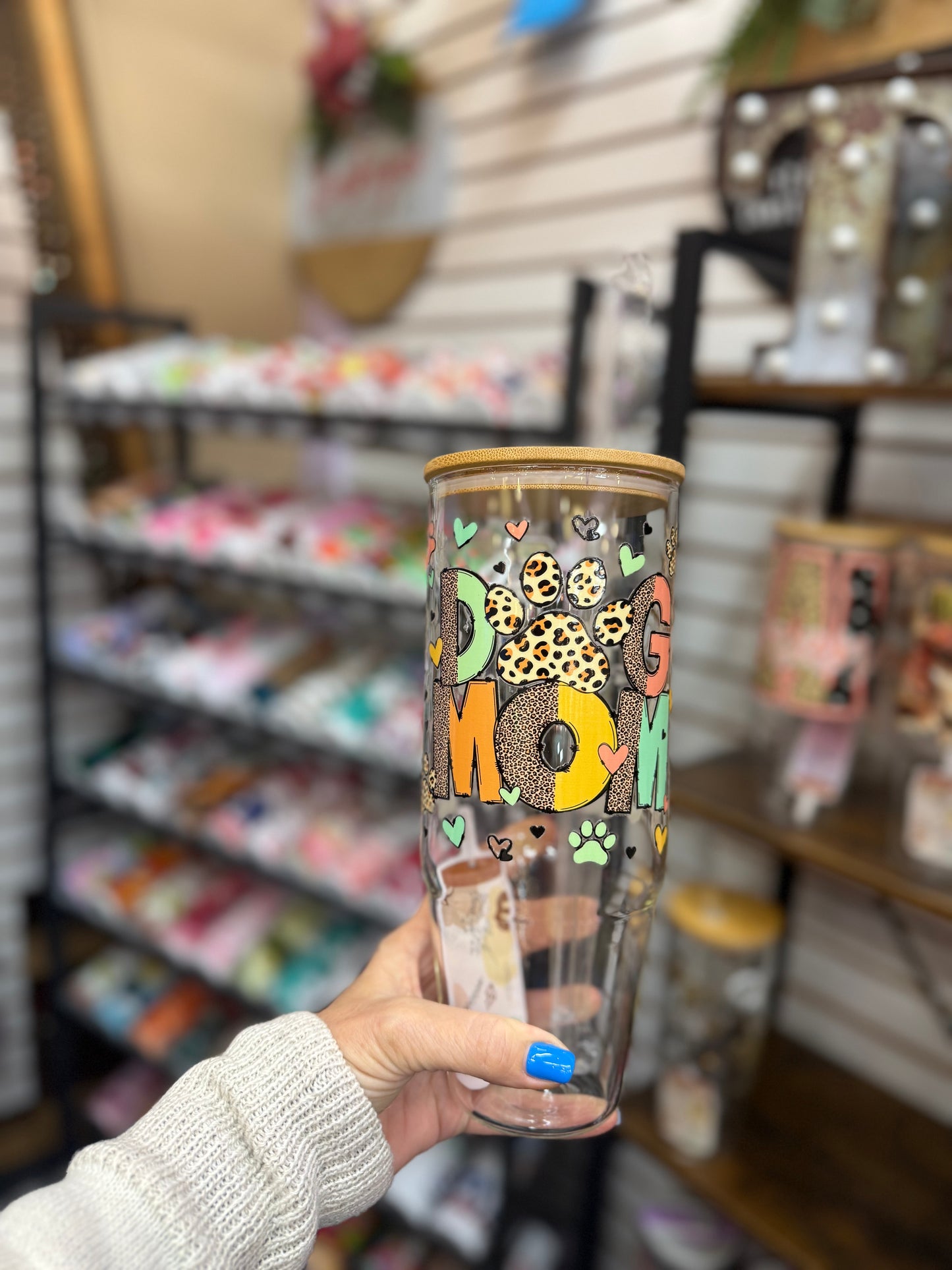 Dog Mom Paw Print 40 oz glass cup