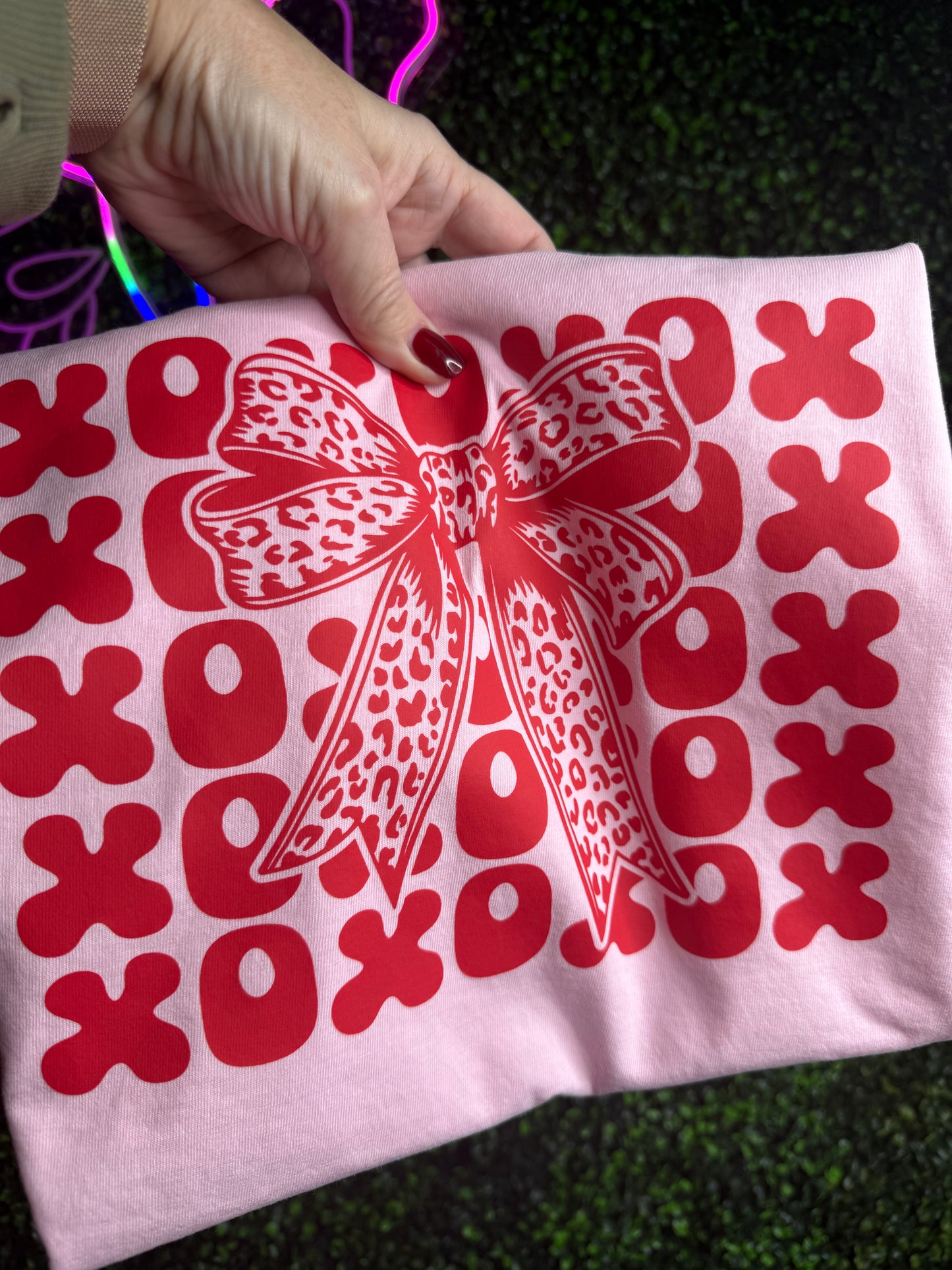 XOXO Croquet Bow heart Comforter Colors Tee