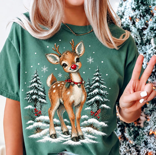 Christmas Reindeer Graphic Tee | Comfort Colors Vintage Christmas T-Shirt 🦌�