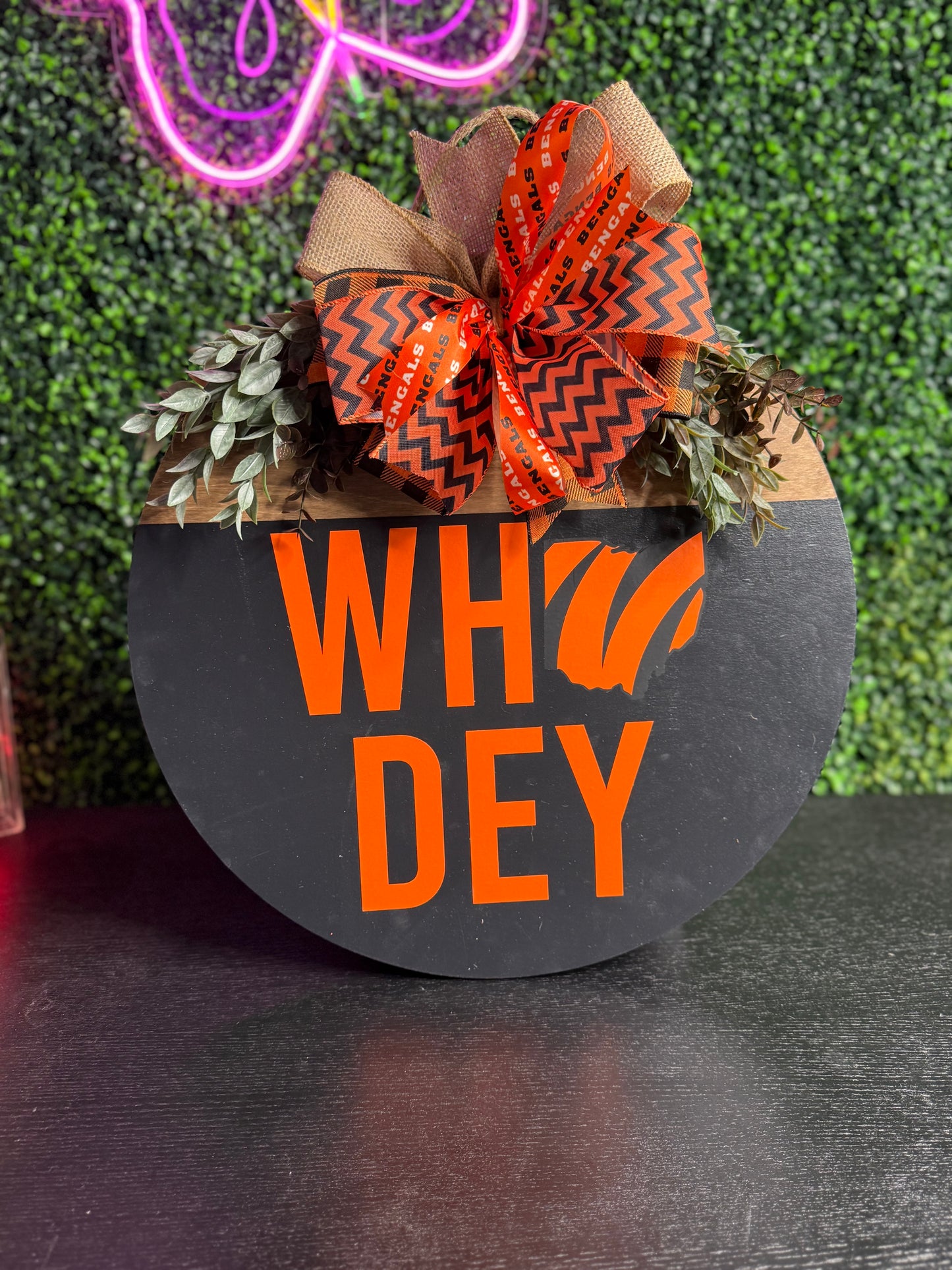 WHO DEY 18”Door Hanger