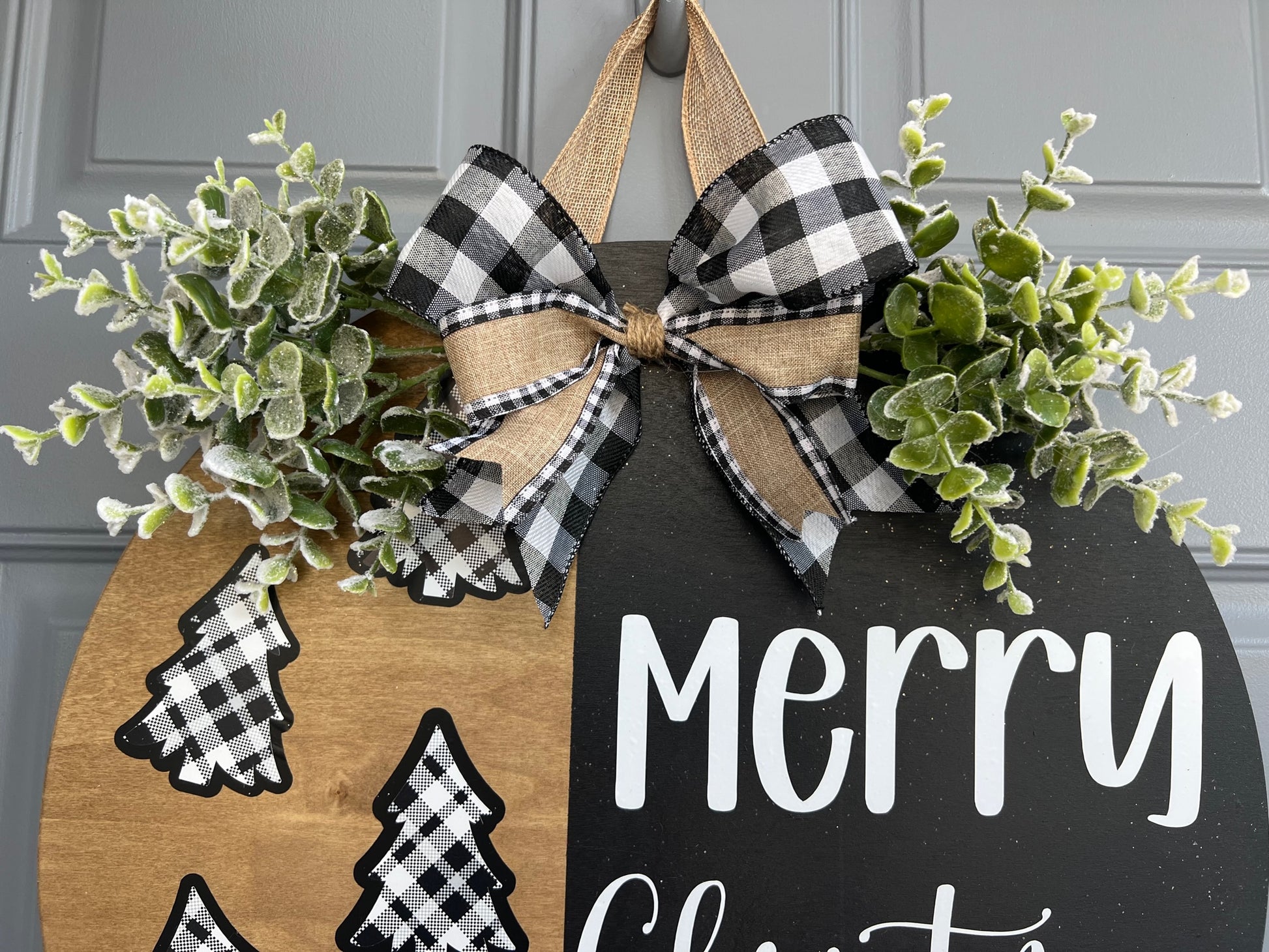 Black Plaid Merry Christmas Door Hanger - Willow Love Bug Designs 